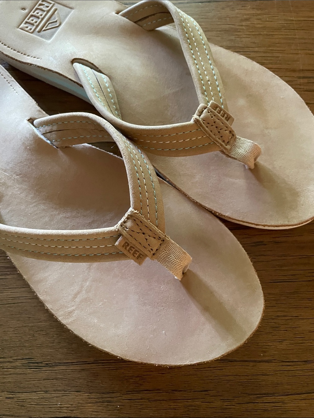 Reef Women's Light Tan Leather Flip Flop Sandals
